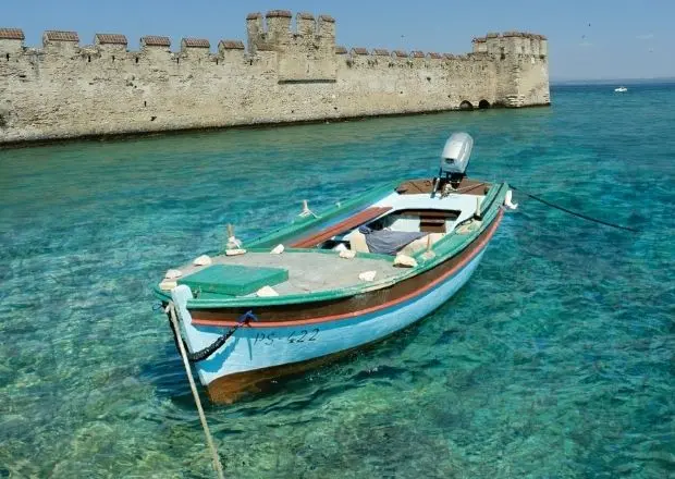 Sirmione boat